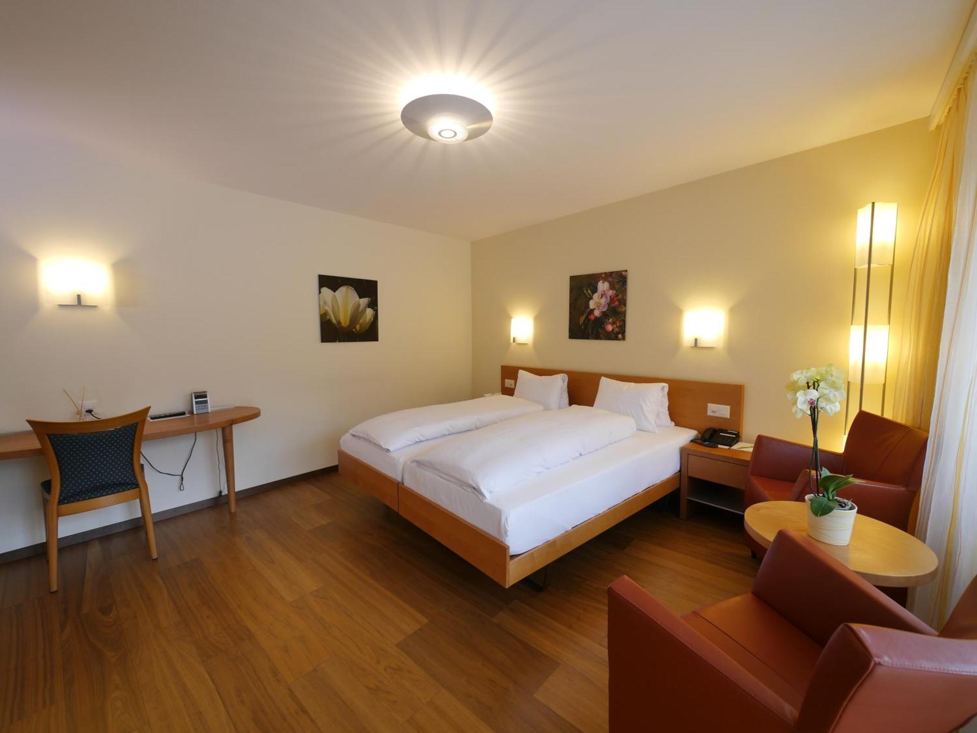 Hotel Restaurant Eichberg Seengen الغرفة الصورة